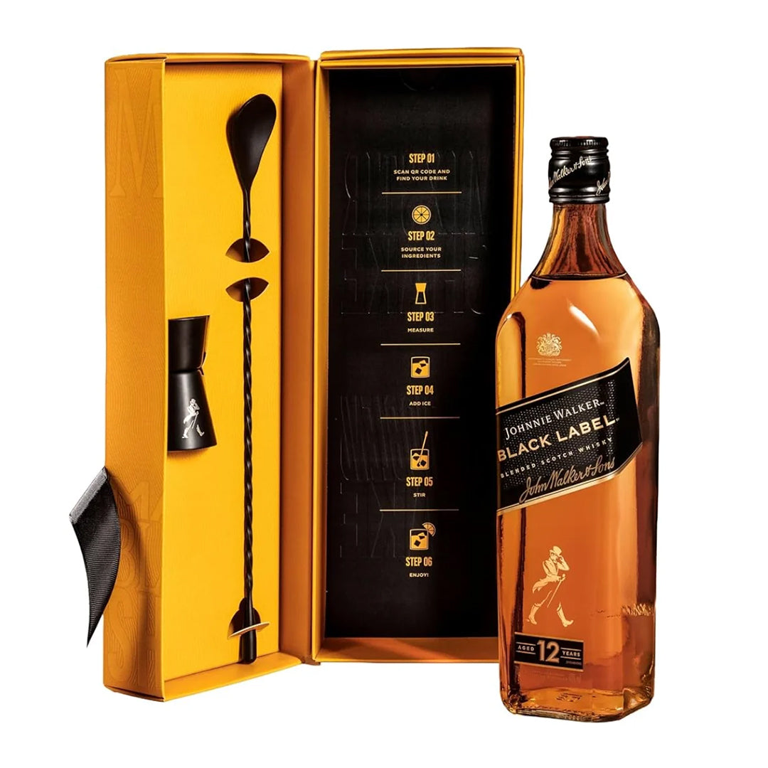 Johnnie Walker Black Label 700ml Cocktail Kit